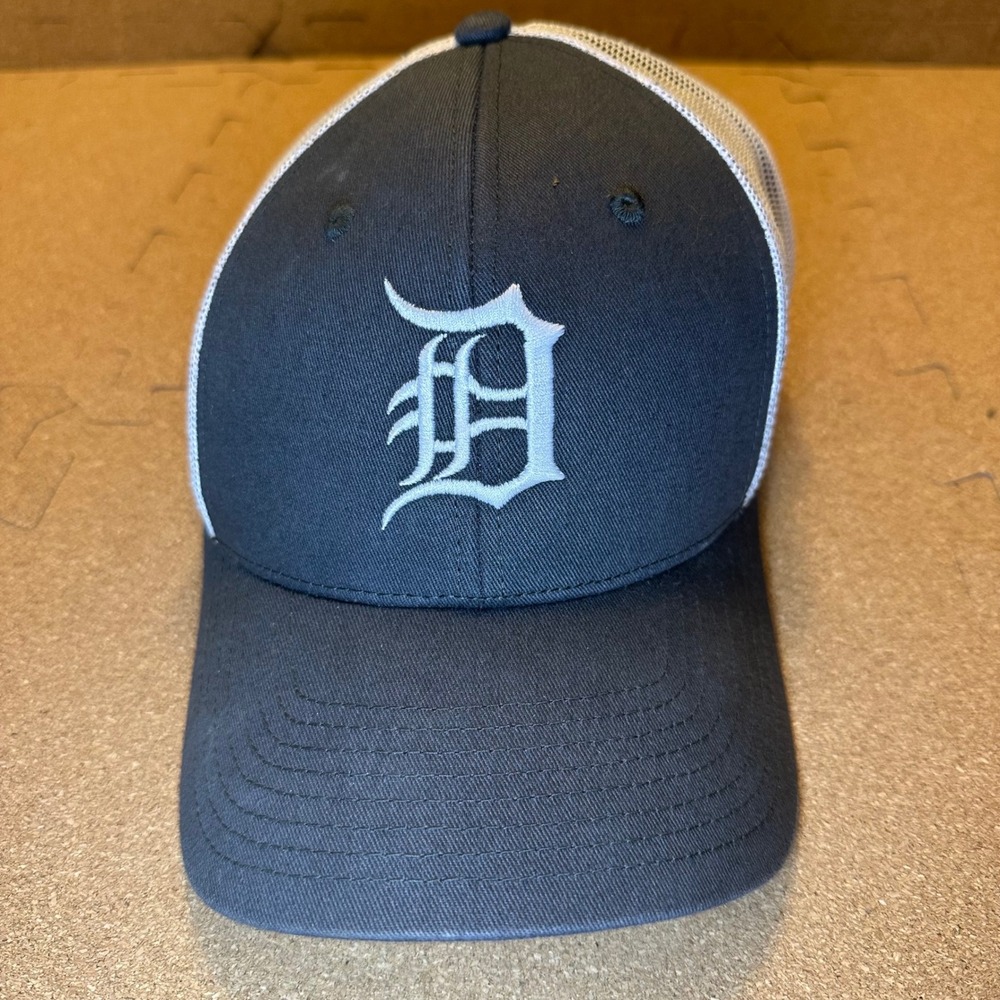 Fan Favorite Detroit Tigers Hat Mens OSFM Gray White Mesh Trucker Snapback Cap